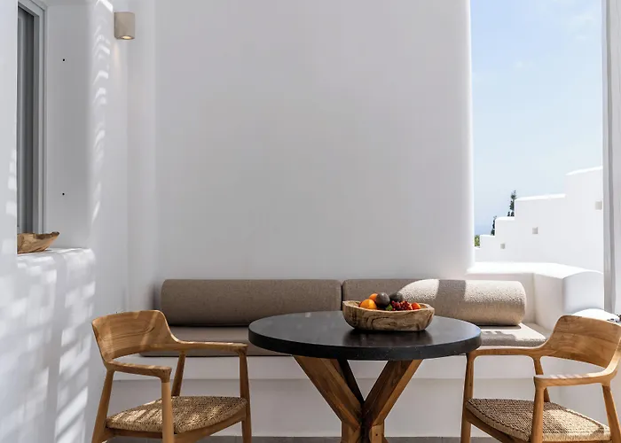 Arotron Santorini Bed & Breakfast