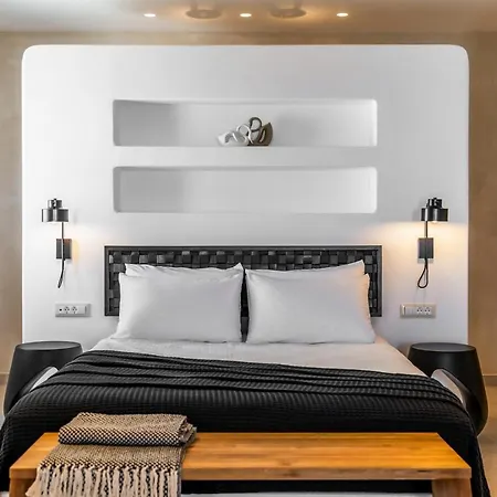 Arotron Santorini Bed & Breakfast