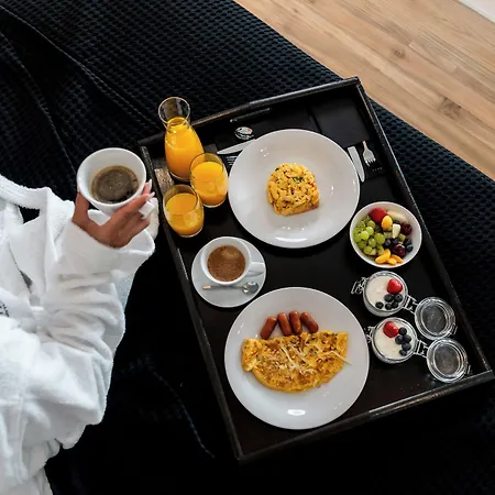 Bed & Breakfast Arotron Santorini 4*