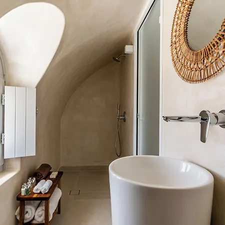 Nocleg ze śniadaniem Arotron Santorini 4*