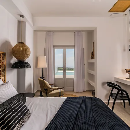 Arotron Santorini 4* Pýrgos