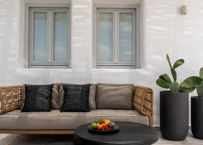 Arotron Santorini 4* Pýrgos