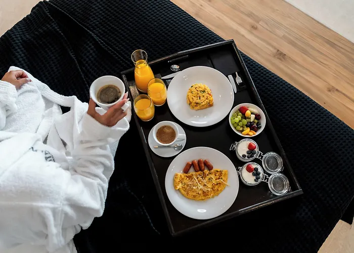 Bed and Breakfast Arotron Santorini 4*