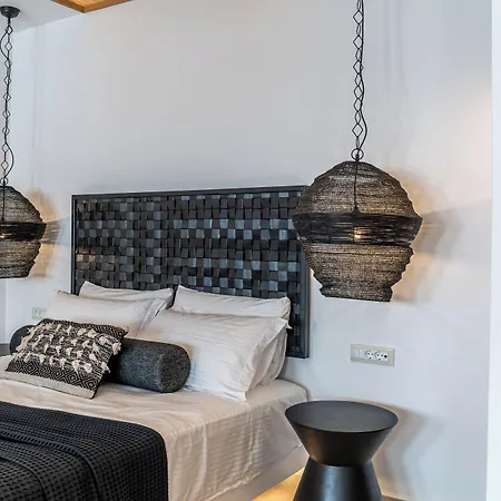 Arotron Santorini Bed and breakfast