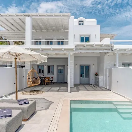 Arotron Santorini Bed & Breakfast