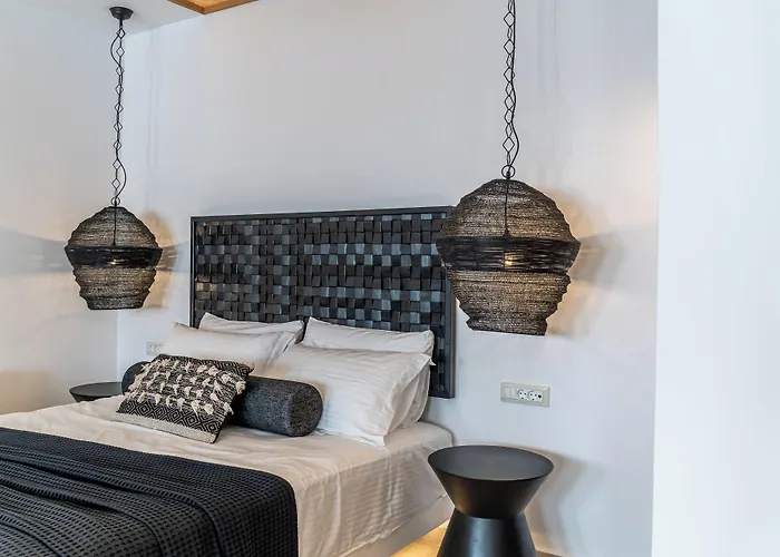 Arotron Santorini Bed and breakfast