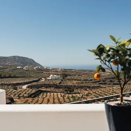 Bed & Breakfast Arotron Santorini 4*