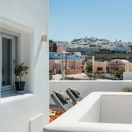 Arotron Santorini 4* Pýrgos