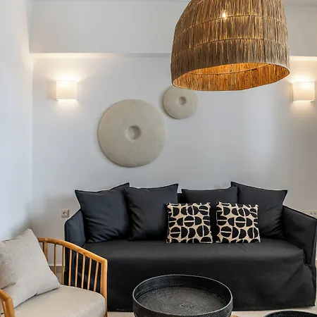 Bed & Breakfast Arotron Santorini Pýrgos